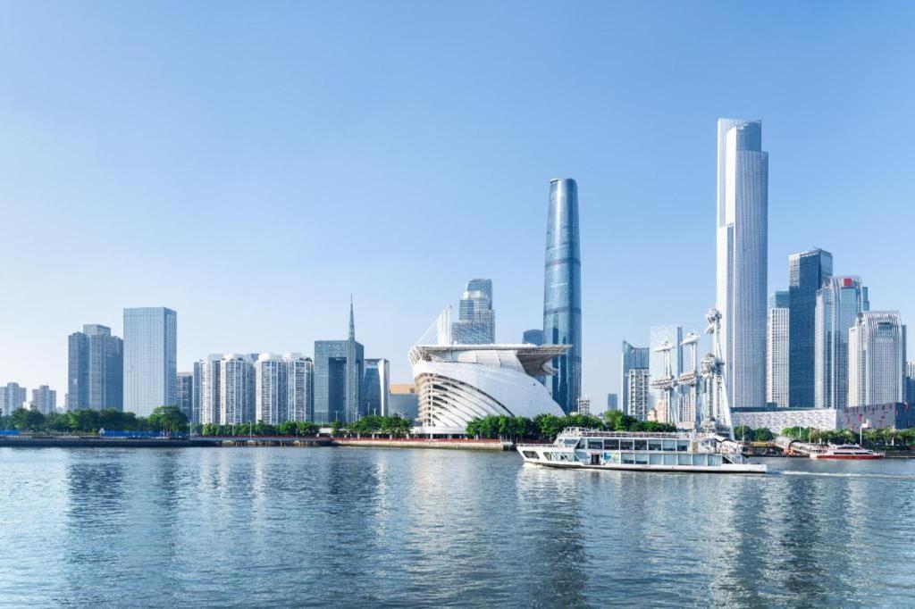 New Pearl River Hotel Guangzhou Dış mekan fotoğraf
