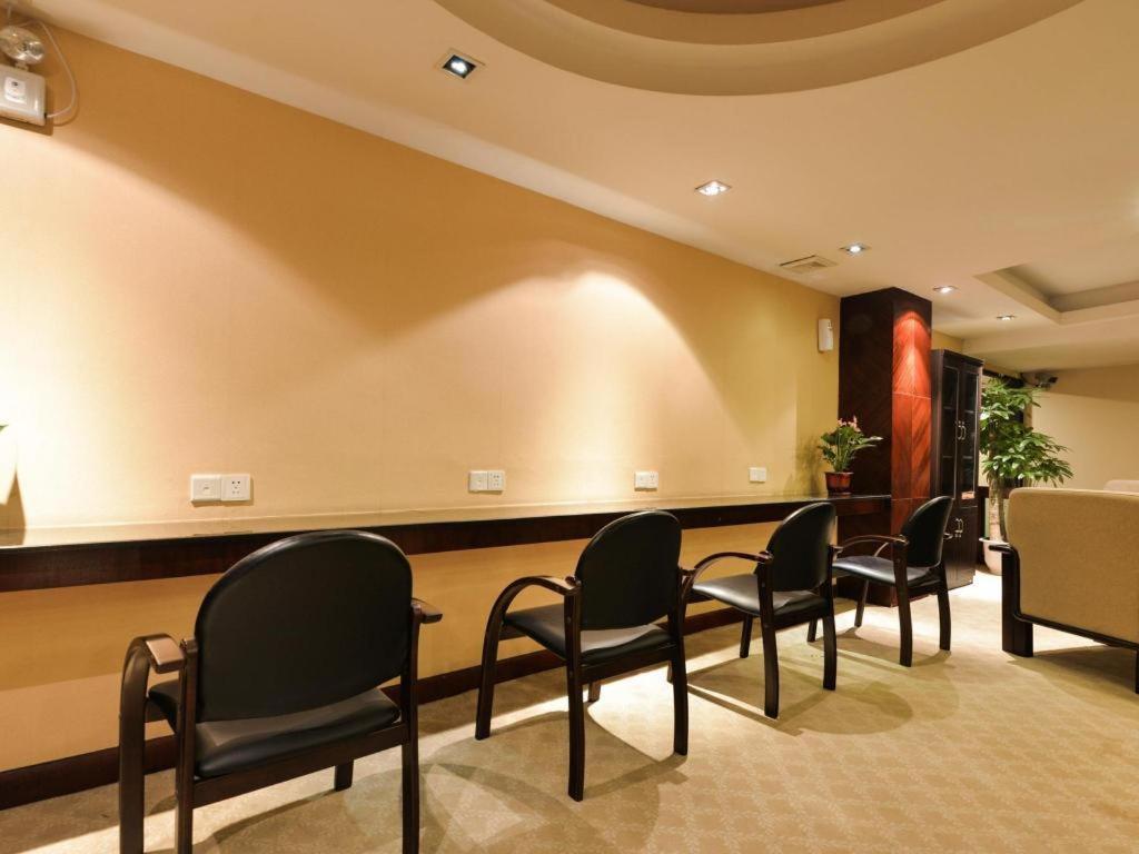 New Pearl River Hotel Guangzhou Dış mekan fotoğraf
