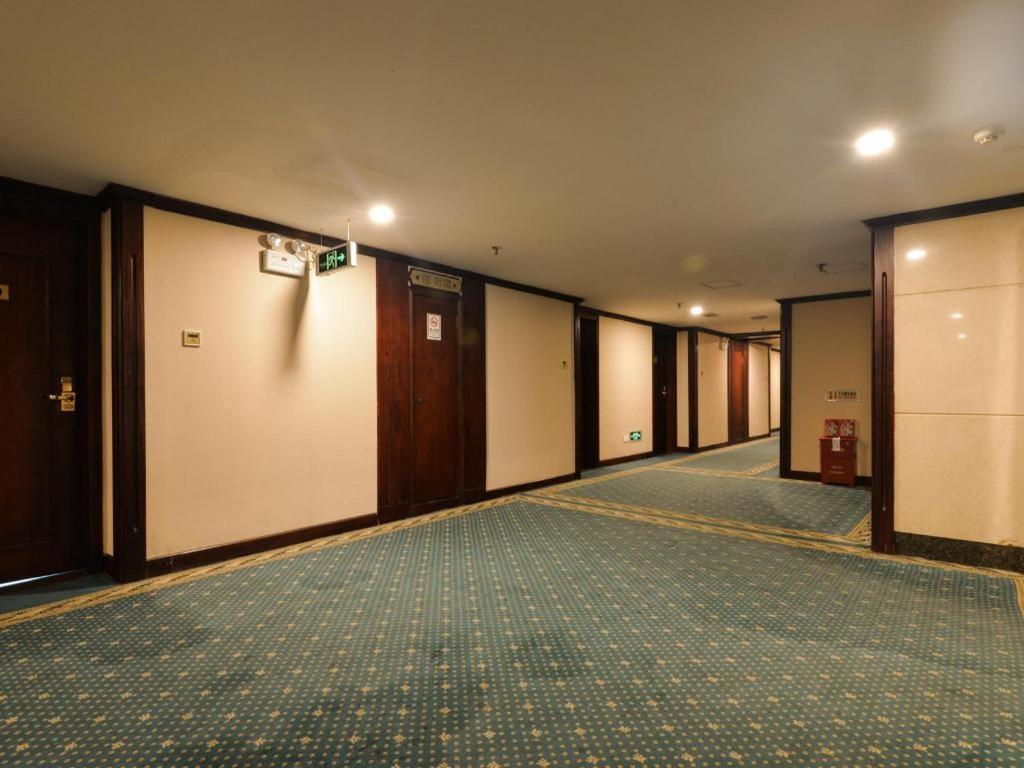 New Pearl River Hotel Guangzhou Dış mekan fotoğraf