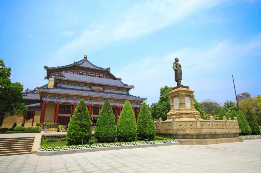 New Pearl River Hotel Guangzhou Dış mekan fotoğraf