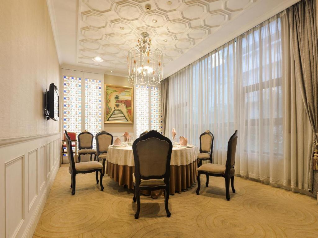 New Pearl River Hotel Guangzhou Dış mekan fotoğraf