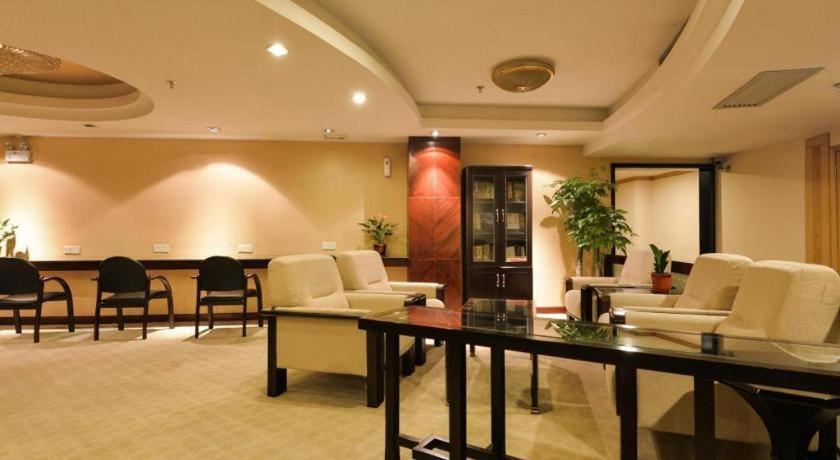 New Pearl River Hotel Guangzhou Dış mekan fotoğraf