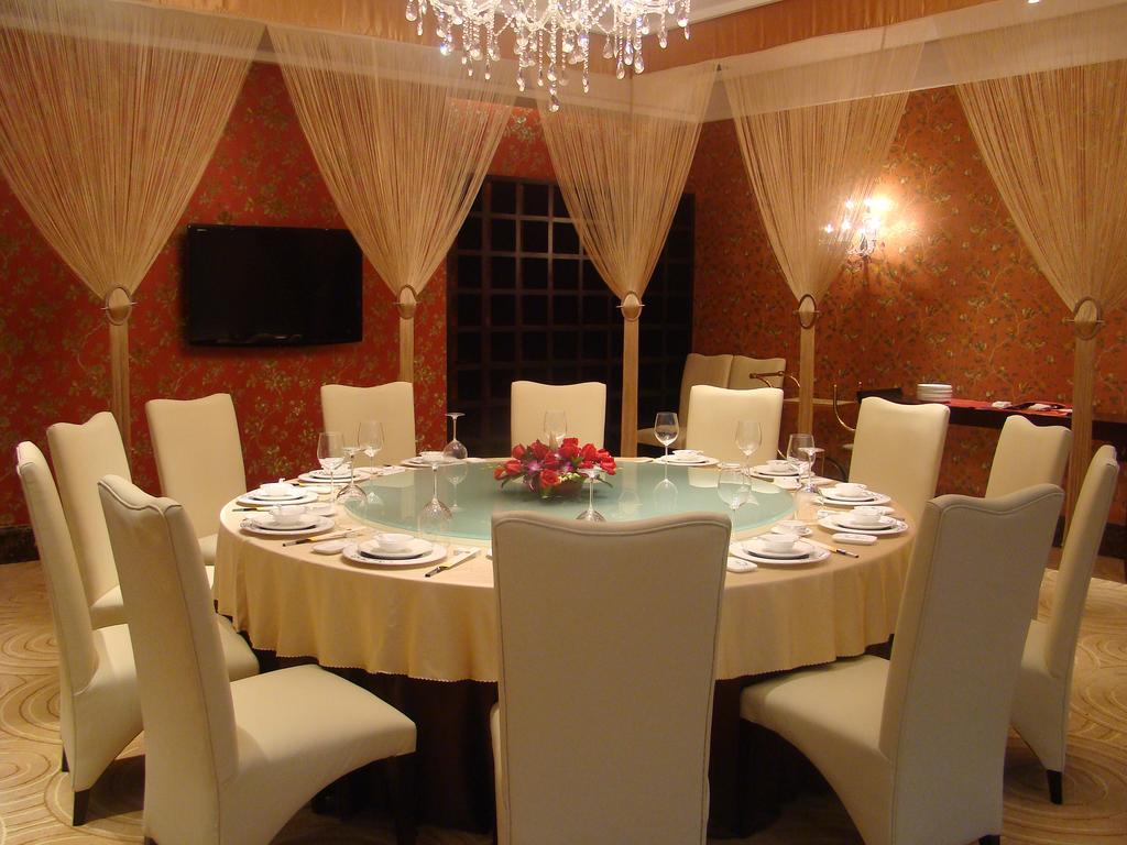 New Pearl River Hotel Guangzhou Dış mekan fotoğraf